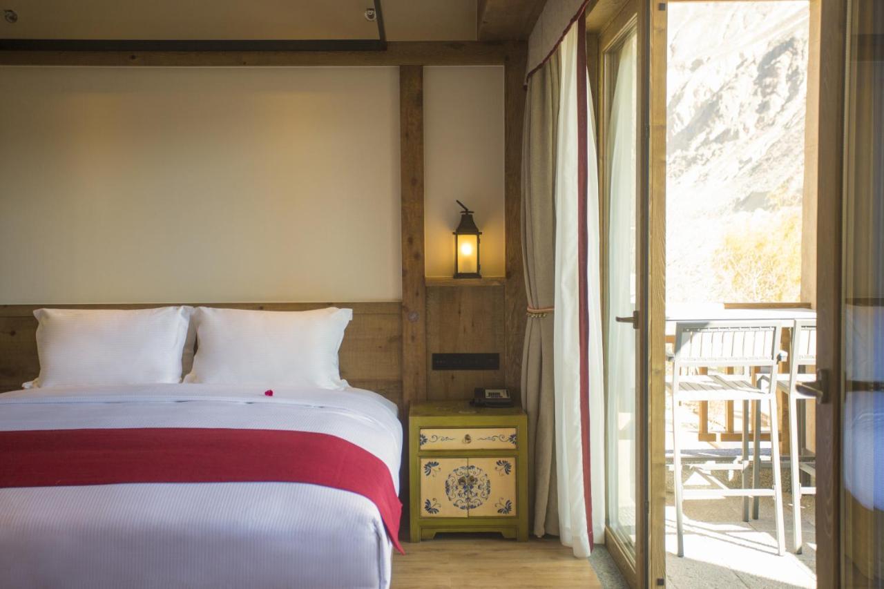 Lux* Tea Horse Road Benzilan Hotel Екстериор снимка